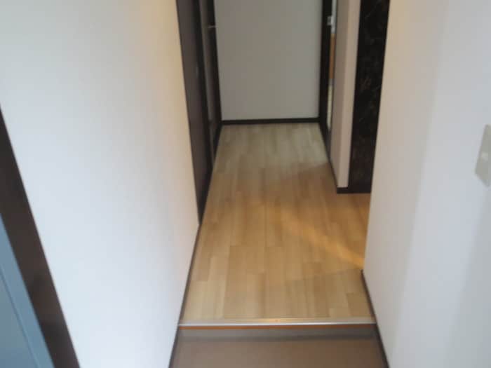 廊下 メゾン秋永