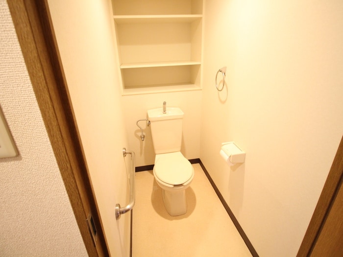 トイレ グレンツェント甲東園