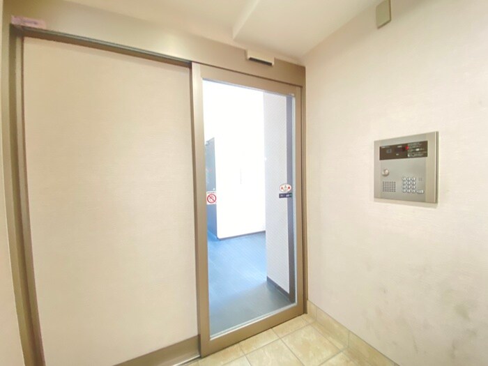 エントランス部分 エスポワール瓢箪山