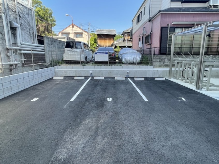 駐車場 リブネスコート大阪大学前