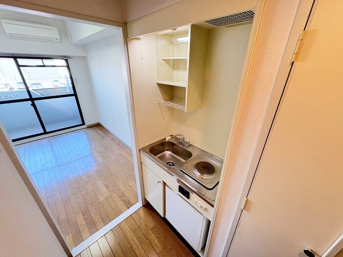 キッチン ラ・テ－ル西田弐番館