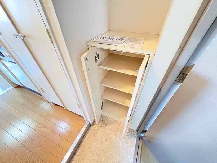 靴箱 ラ・テ－ル西田弐番館