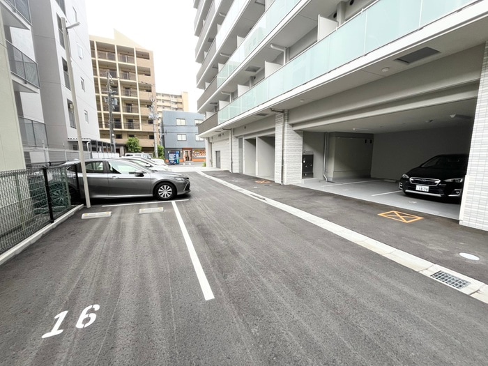 駐車場 スプランディッド江坂Ⅲ