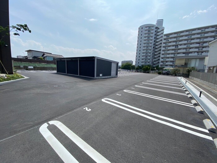 駐車場 Palais Poire　B棟