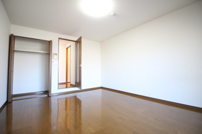 居室 アンプル－ルフェ－ルヴェルジュ