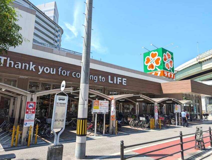 ライフ(スーパー)まで207m ｿﾙﾃﾗｽ大阪BAYSTATIONSIDE(205)