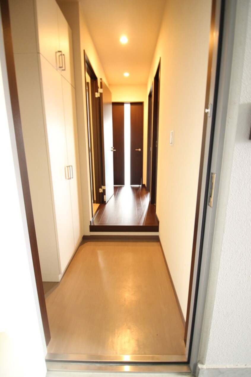 玄関 ルネスプランド－ル守口