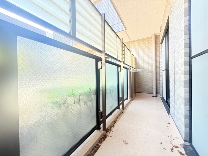 ベランダ・バルコニー ラヴェ－ル東洋