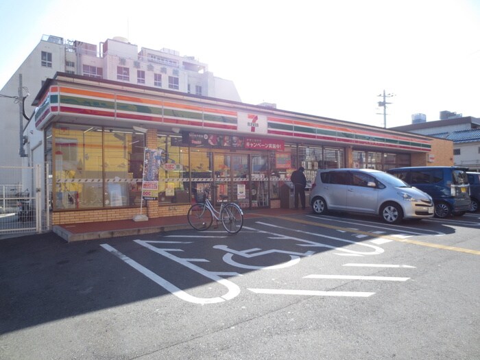 セブンイレブン(コンビニ)まで317m ラヴェ－ル東洋