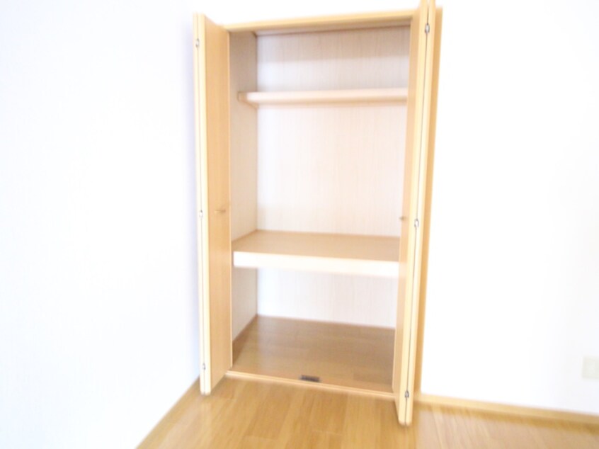 収納 マ－ベラスコンドミニアム