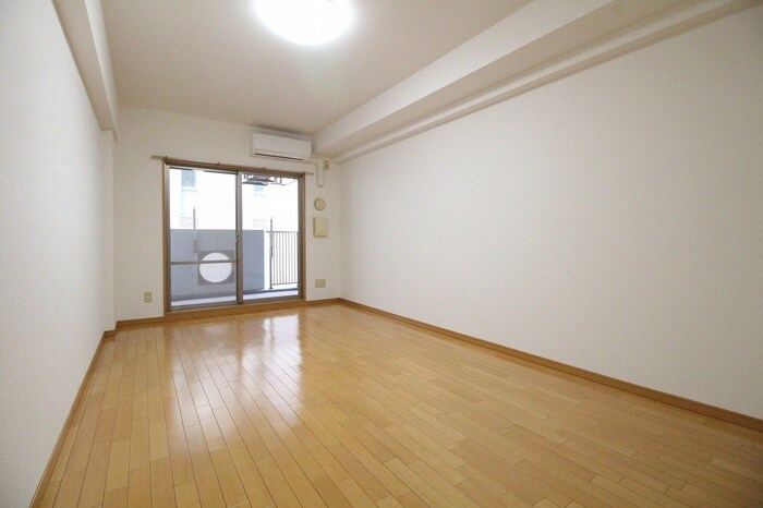 居室 レジディア三宮東