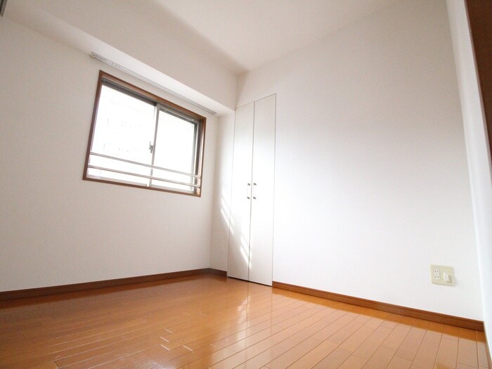 居室 レジディア三宮東