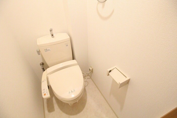 トイレ レジディア三宮東