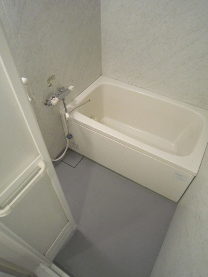 バス／シャワールーム等 レジディア三宮東