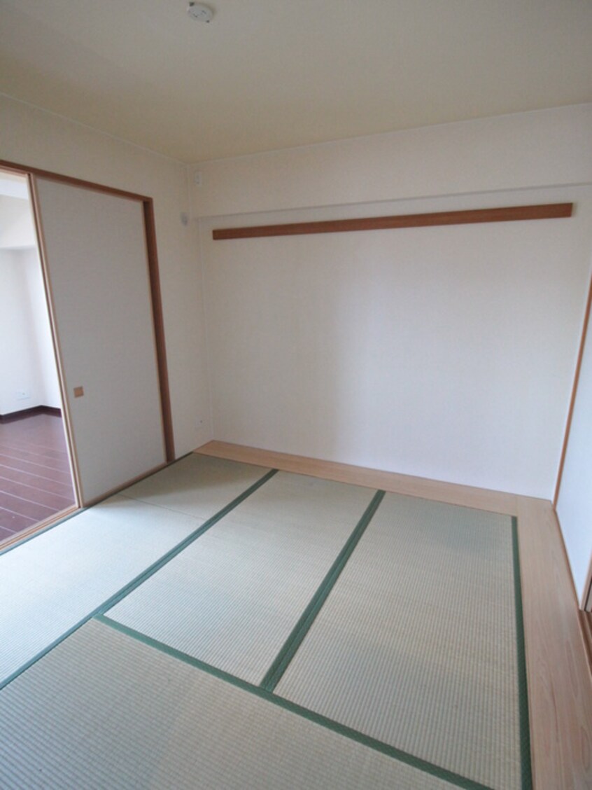 居室 エステムコ－ト香里園(612)