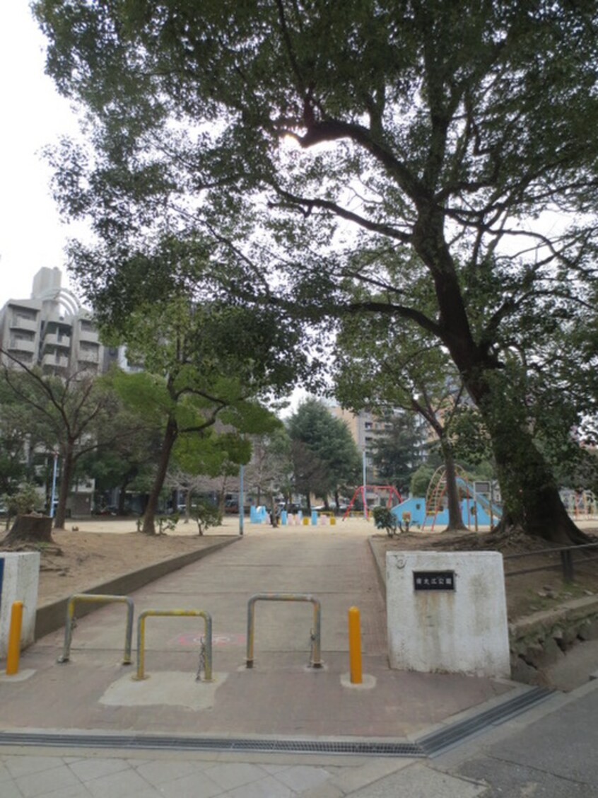 南大江公園(公園)まで15m Forest　Court南大江公園