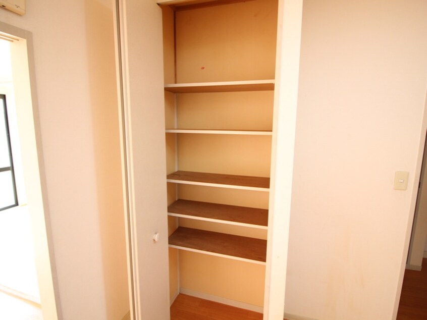 収納 ハイム上野芝Ⅱ３棟