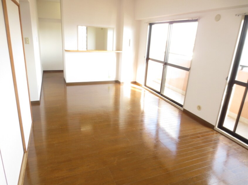 居室 ルナ・ピエ－ナ泉北