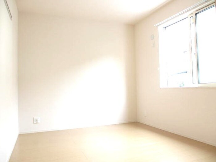 居室 シュトラール喜連