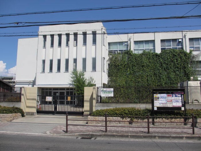 瓜破小学校(小学校)まで1200m シュトラール喜連