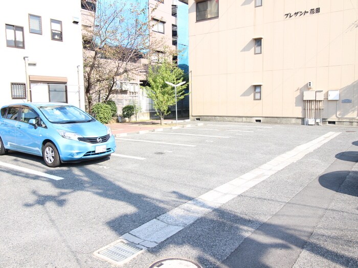 駐車場 プレザント花田