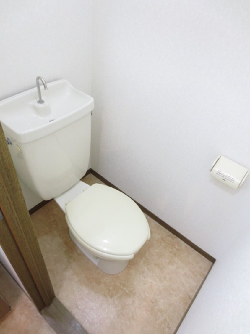 トイレ ヴィラブロンシェ