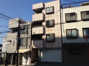 シャルムベルツリ－