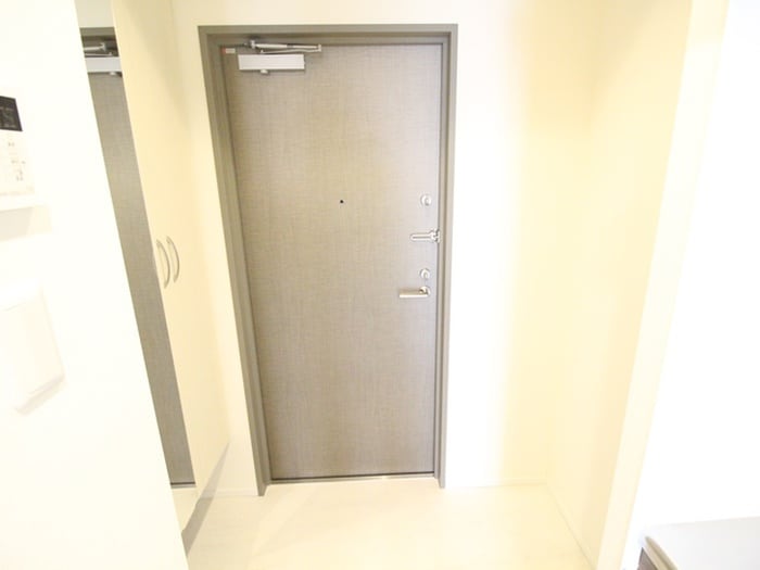 玄関 エルプレイス江坂Ⅱ