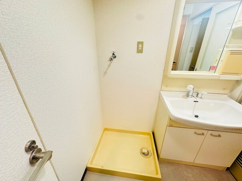 洗濯機置場 ＲＥＶＥ甲東園Ⅰ