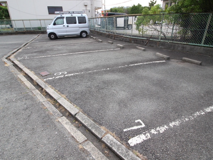 駐車場 金岡マンション