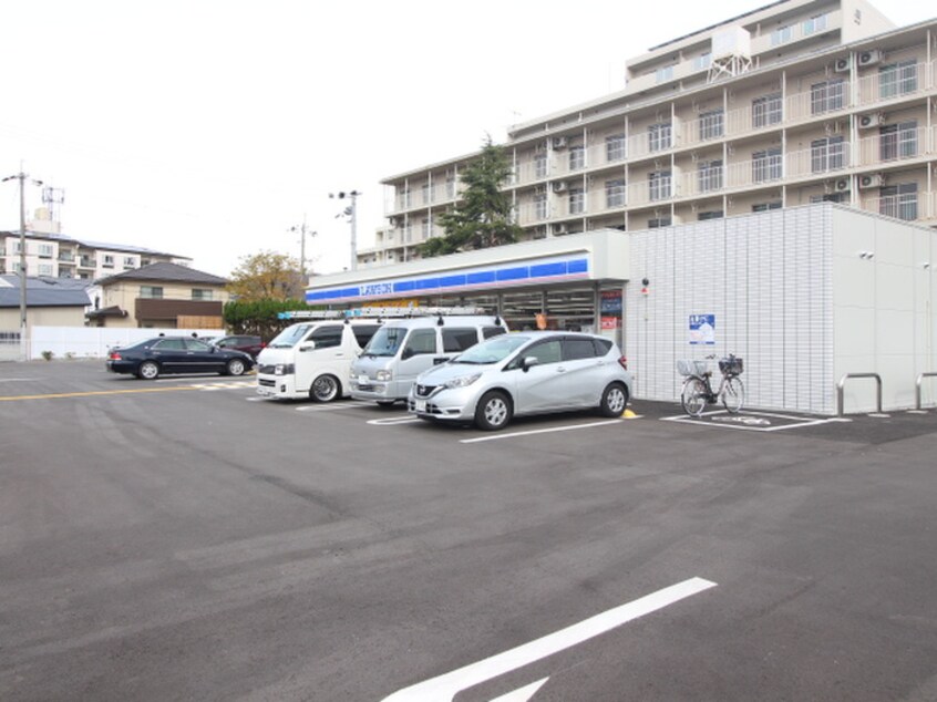 ローソン(コンビニ)まで170m 金岡マンション