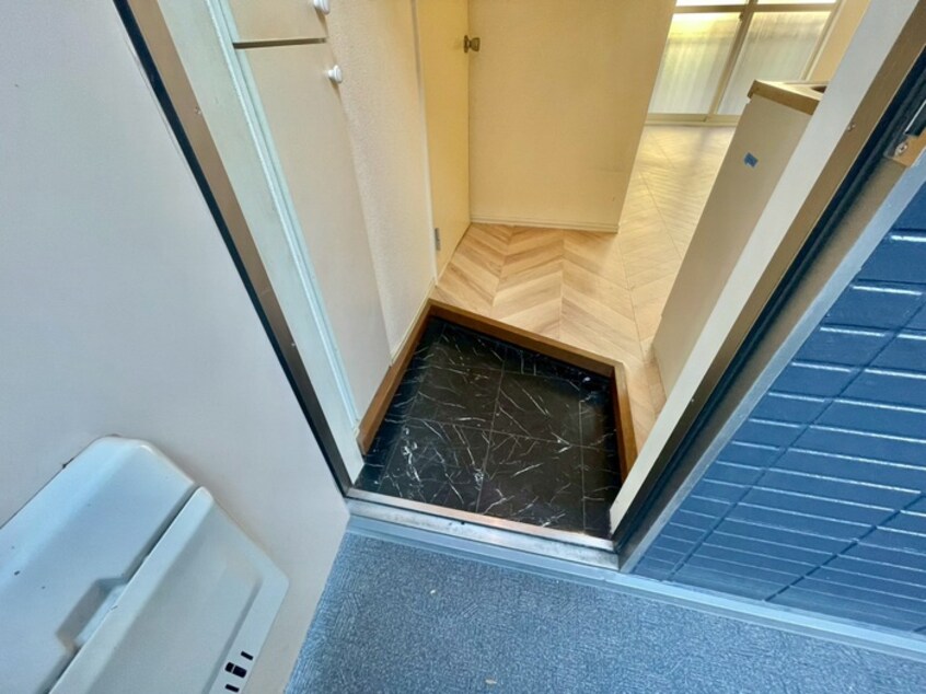 玄関 ラムールイワヤ