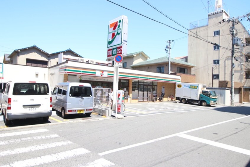 セブンイレブン(コンビニ)まで660m エグゼ天神橋(506)