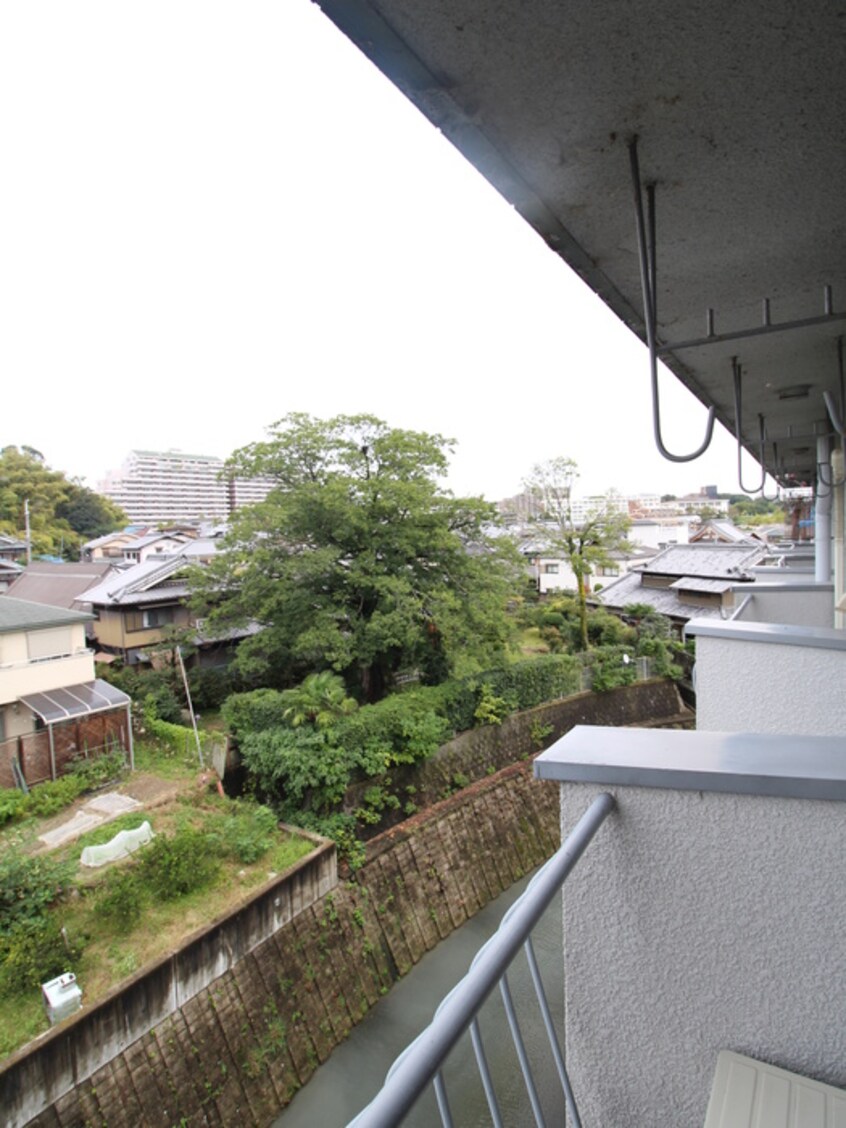 室内からの展望 第２王子マンション