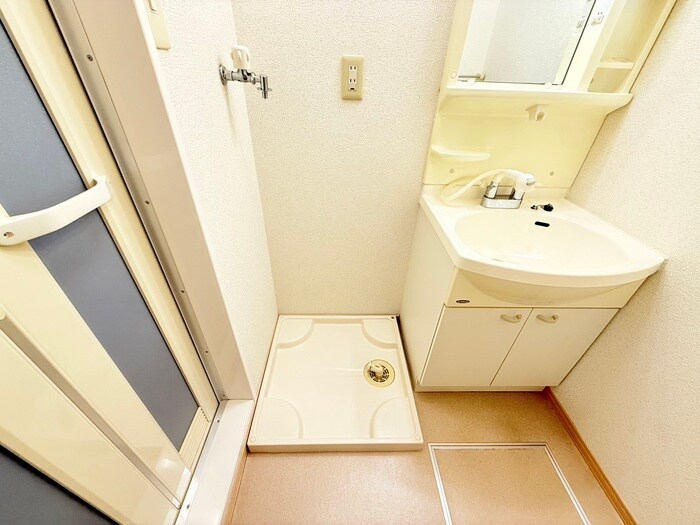 洗濯機置場 アップヒル・リナ