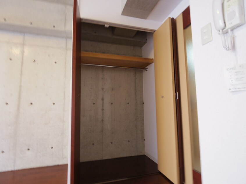 収納 ＲＥＣＴＡＮＧＬＥ伏見稲荷