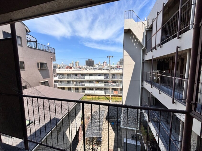 室内からの展望 長居岡本マンション