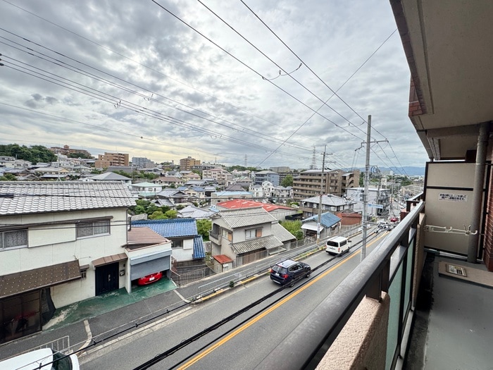 室内からの展望 ベルヴュー五月ヶ丘
