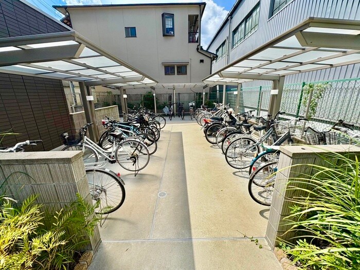 駐輪場 コンテネレッツァ枚方Ⅱ