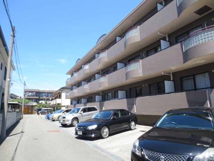 駐車場 ルミエール