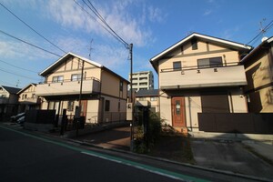 ｶﾞ-ﾃﾞﾆﾝｸﾞﾀｳﾝﾊｳｽ