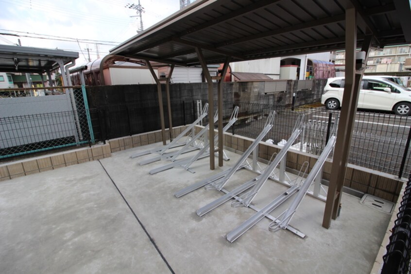 駐輪場 SEJOUR OTTS TROIS