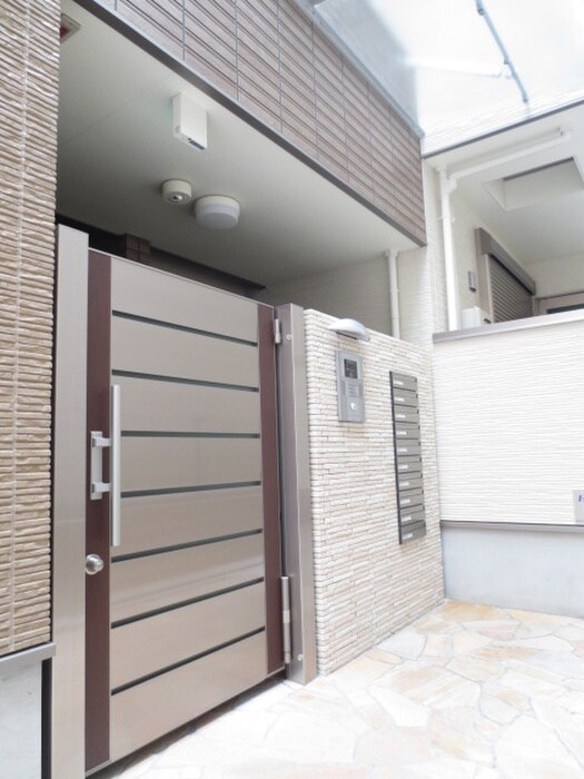 エントランス部分 フジパレス北加賀屋Ⅱ番館