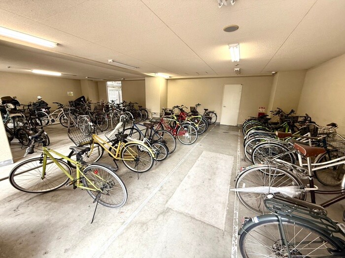 駐輪場 ONE ROOF FLAT FUKUSHIMA