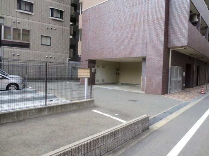 駐車場 ONE ROOF FLAT FUKUSHIMA