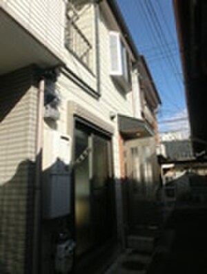 芥川町2丁目テラスハウス