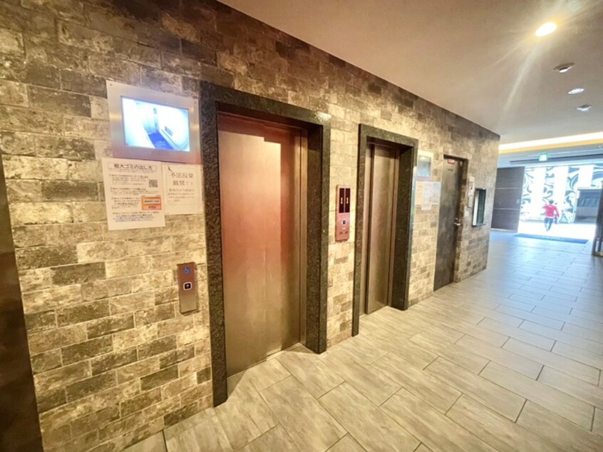 エントランス部分 プレサンス谷町九丁目駅前(202)