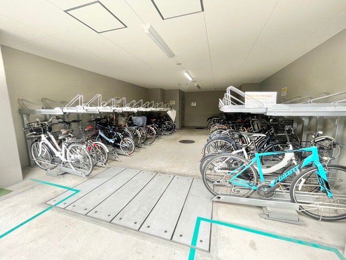 駐輪場 プレサンス谷町九丁目駅前(202)