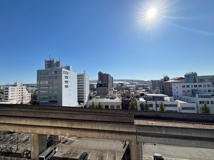 室内からの展望 ベルシモンズ大阪港