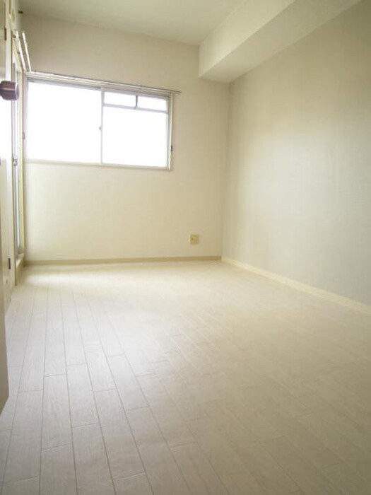 居室 フラッツ藤井